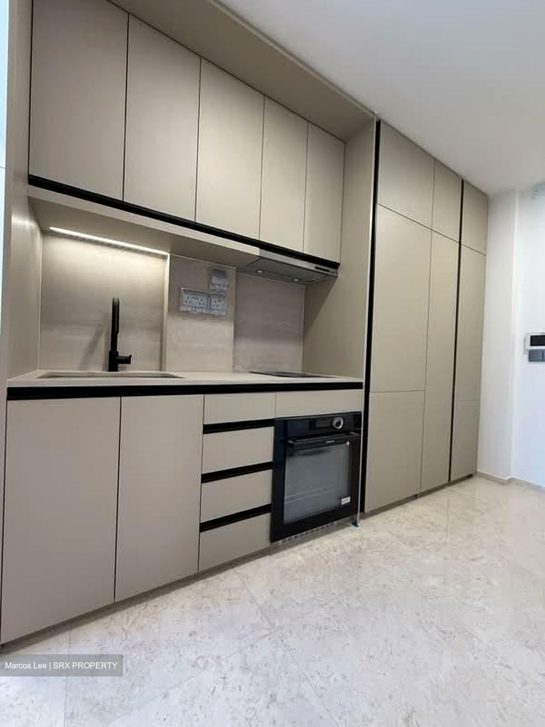 Hill House (D9), Apartment #551832261